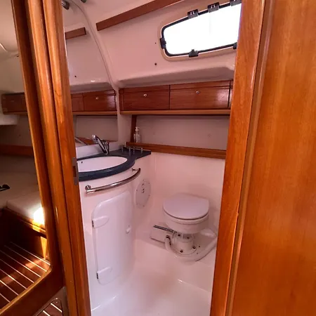 S Y Majeasca Botel Kavala